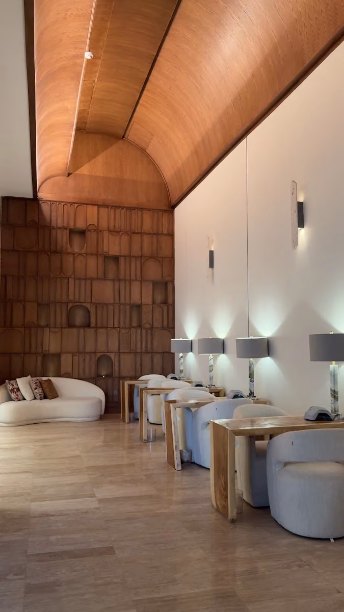 strand salon