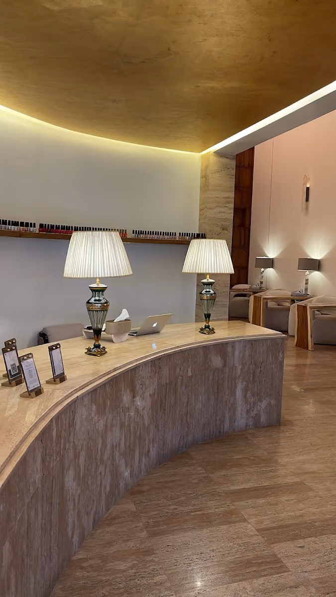 strand salon