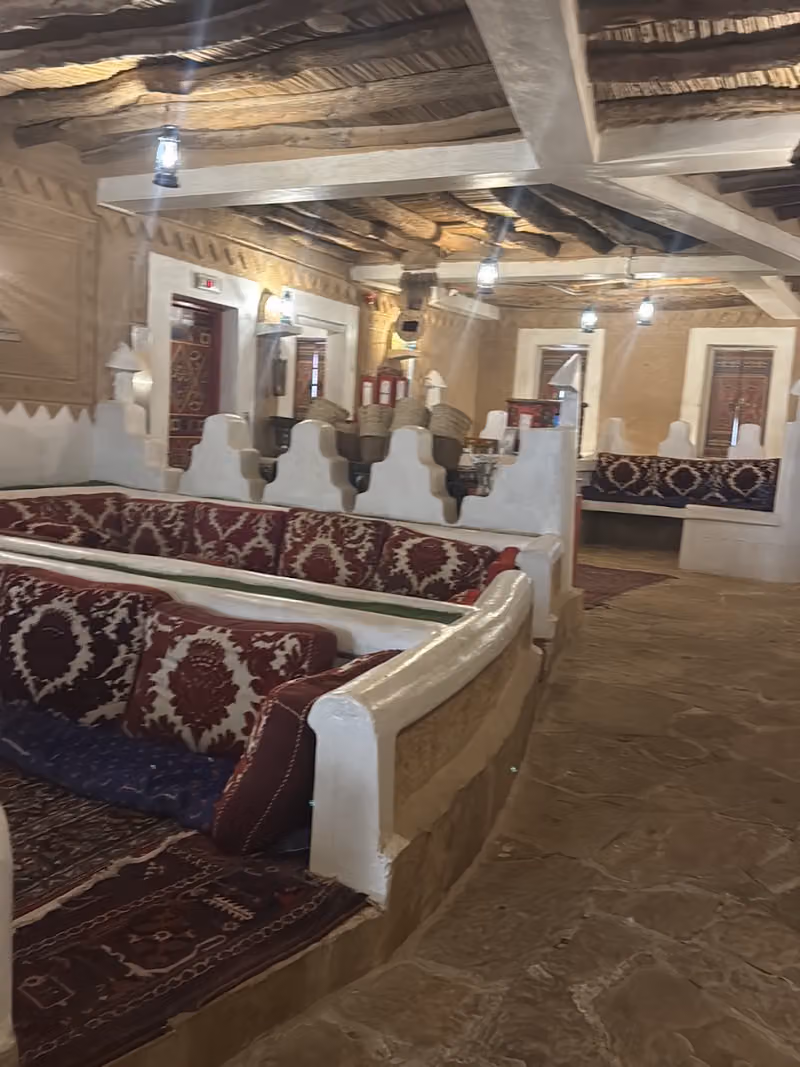 ستوديو ذكريات خيال