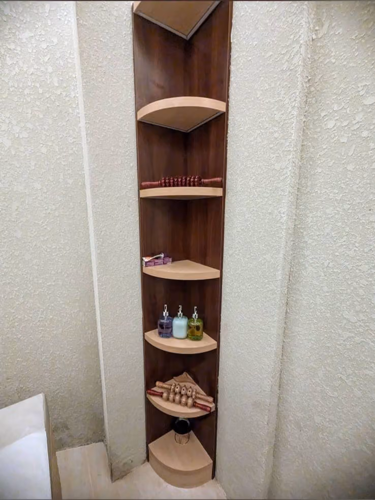 Summer massage center