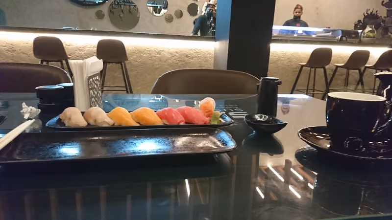 سوما سوشي بار