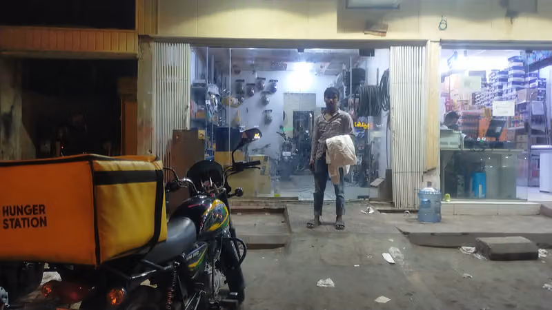 صيانة الدبابات والسياكل زمن النواعم Motorcycle Cycle Workshop