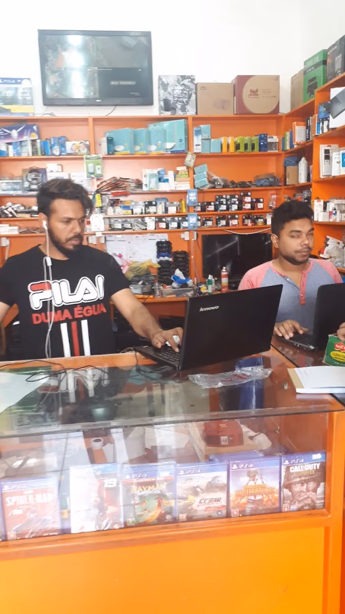 صيانة للحاسب الاي و بلايستيشن و شاشات و الكترونيات