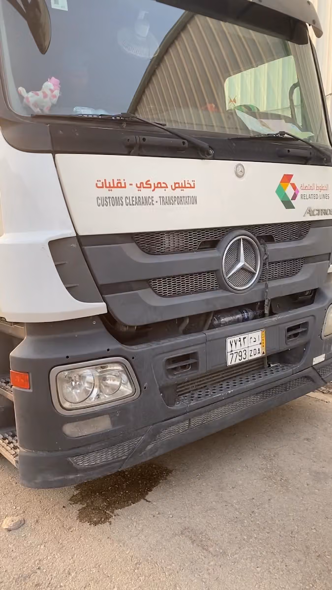 صيانة واصلاح وفحص شاحنات ميكانيك بلوف هواء و كهربائي و فحص كمبيوتر شاحنات اكتروس مان و فولفو ايفيكو ورشة شركة اللهيبي الذهبي