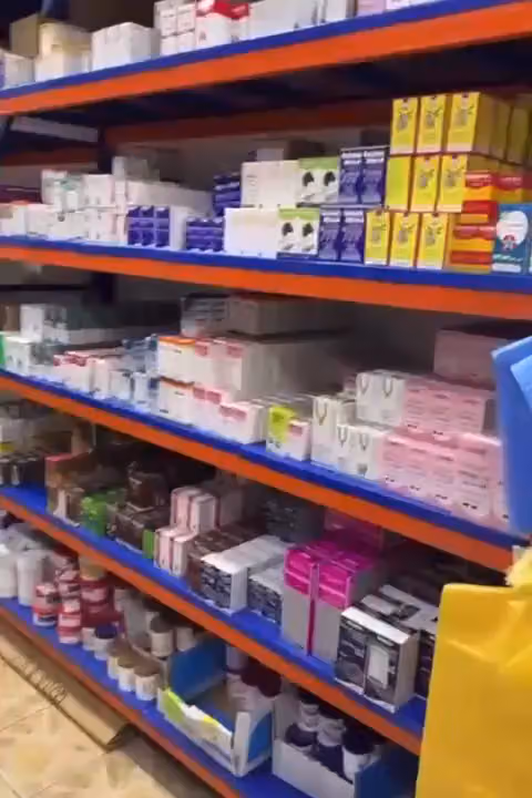 صيدلية الرواد البيطرية