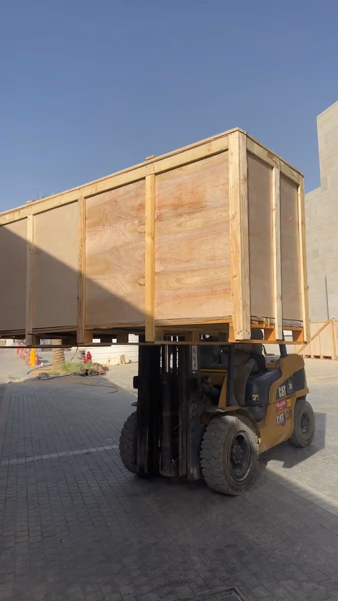 تاجير فوركلفت رافعه شوكيه ونش كرينات الرياض Forklifts