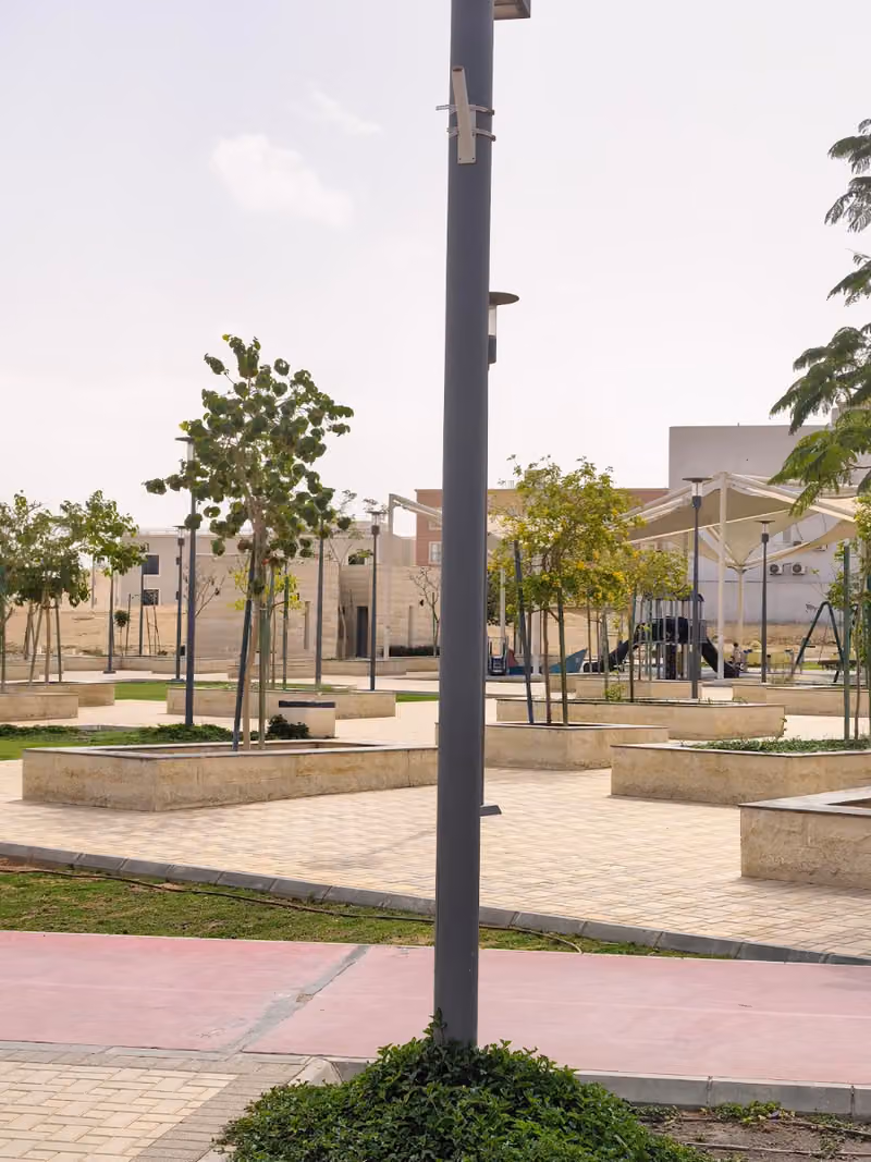 طالب لتاجير الدراجات