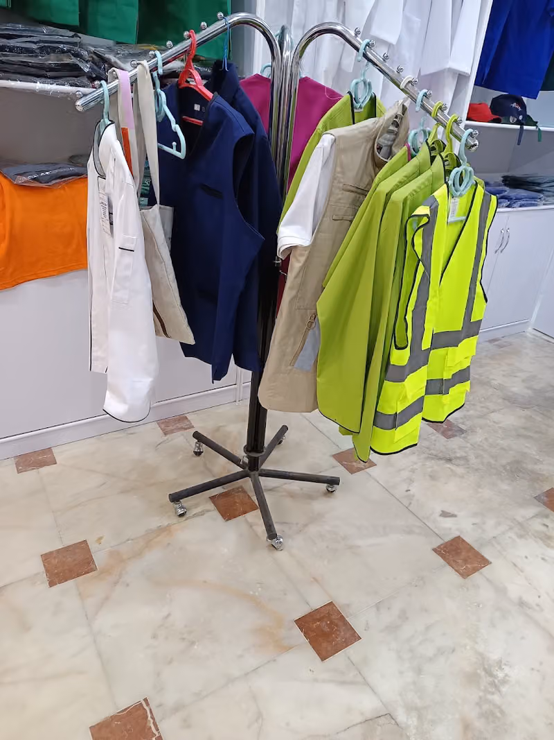 Targets of pioneer uniform اهداف الرواد التجارة للزي الموحد