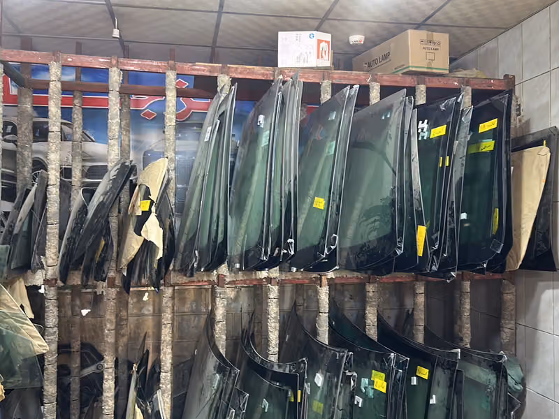 طبيب الزجاج