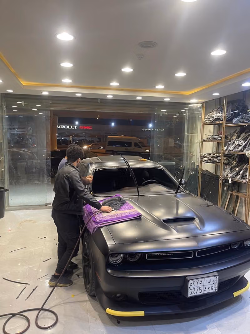 طبيب زجاج ومكائن زجاج السيارات