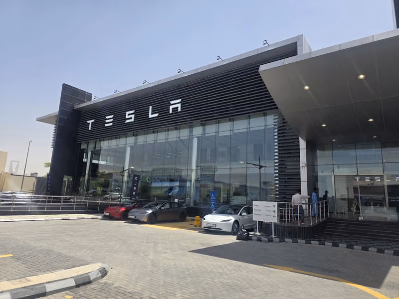 Tesla Centre Al Takhassousi Rd Riyadh