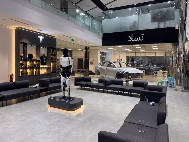 Tesla Centre Al Takhassousi Rd Riyadh
