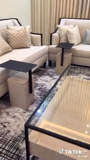 تفاصيل الأريكة الأمريكية