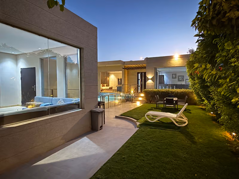 The Corner Resort