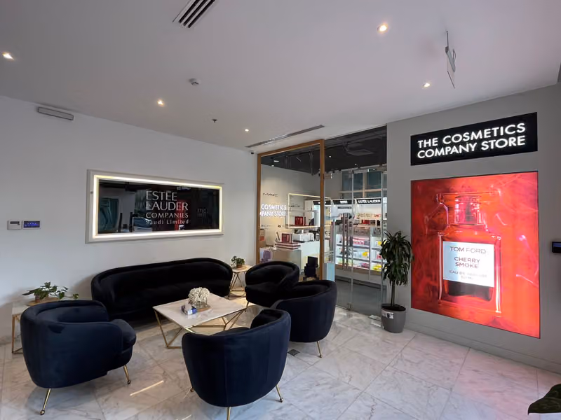 THE COSMETICS COMPANY STORE محل مكياج وعطور