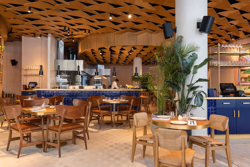The Lighthouse Restaurant & Lounge, Diplomatic Quarter