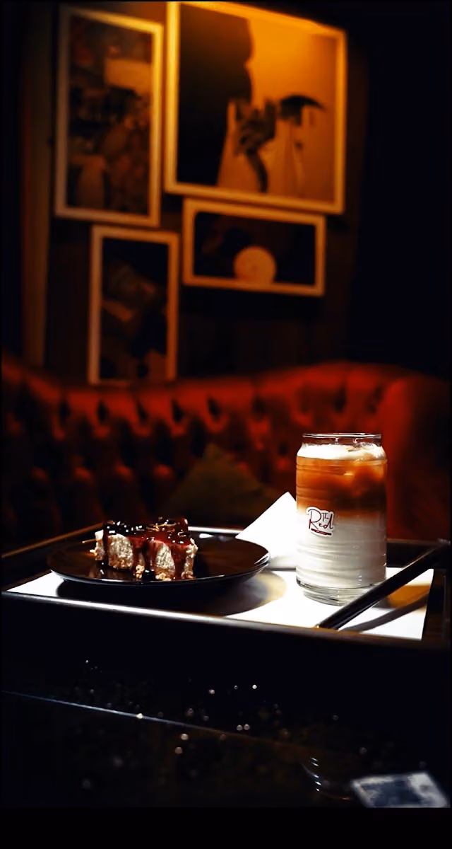 The Mood Red Cafe | الكافية المزاج الاحمر
