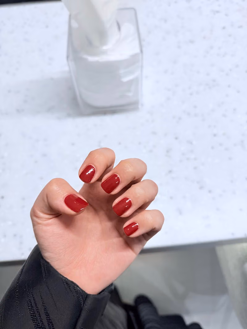 THE NAIL BAR