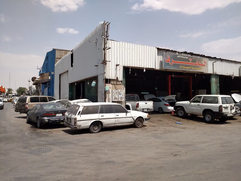 The Professional Mechanic مؤسسة شبكات المحترف لصيانة السيارات