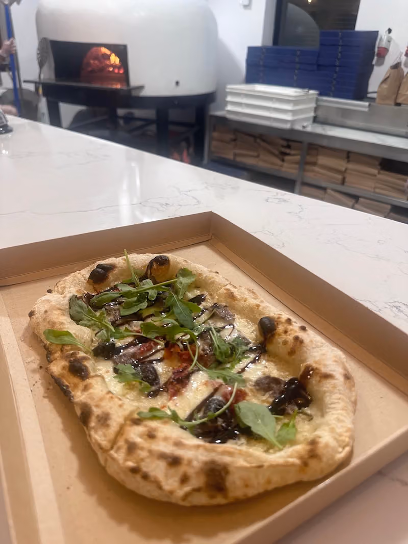 The social pizzeria