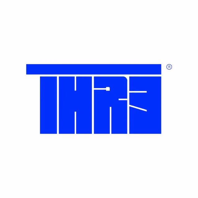 Thre store