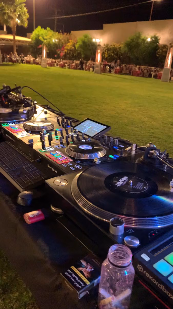 Transmission DJ.