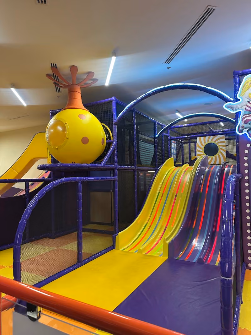تشكي تشيز | Chuck E Cheese