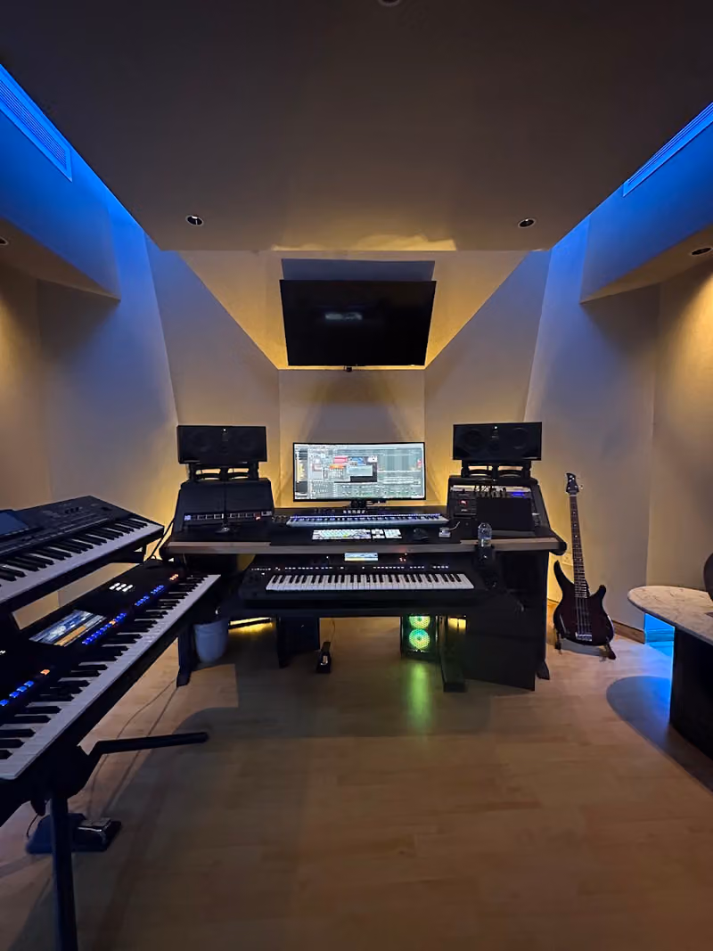 Tune Life Studio | استوديو تون لايف