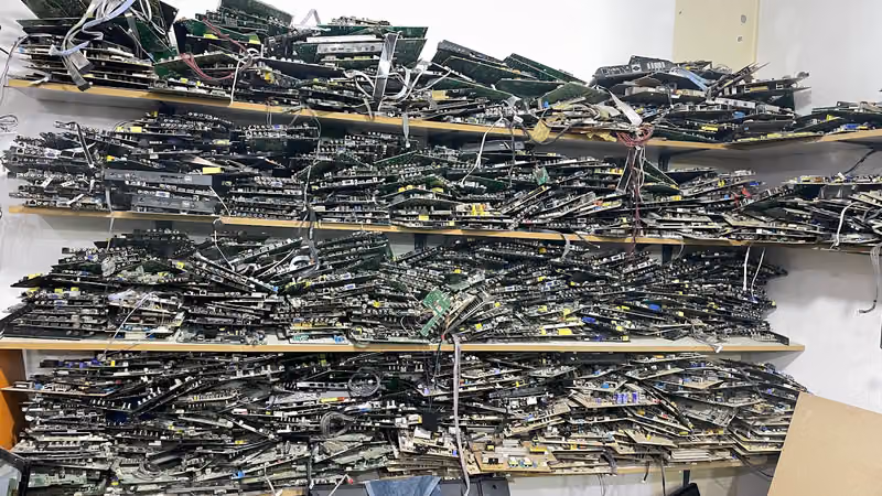 Tv repair (service) center مركز صيانة أجهزة التلفزيون