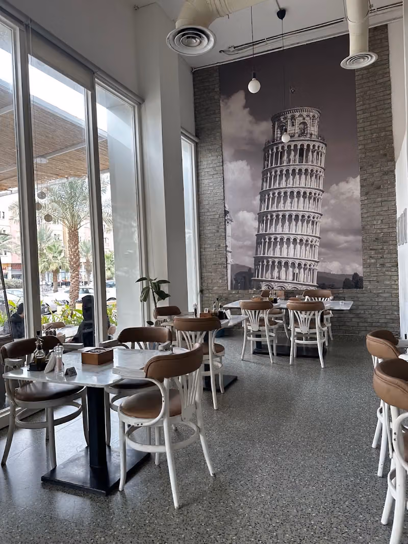 TOLA PIZZERIA