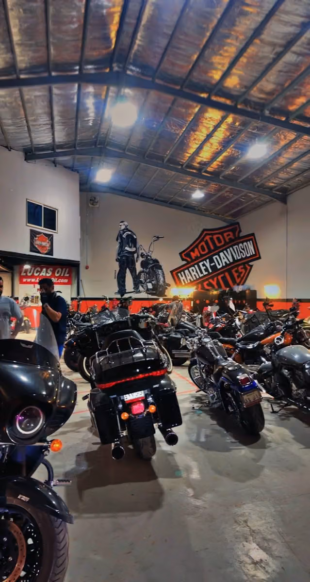 Unique Bike Garage مركز الدراجة الفريدة