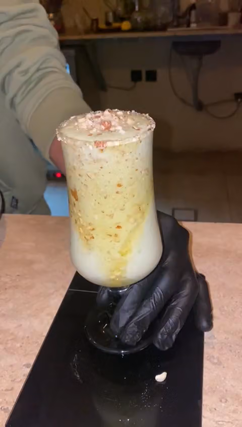 UNIQUE CAFE