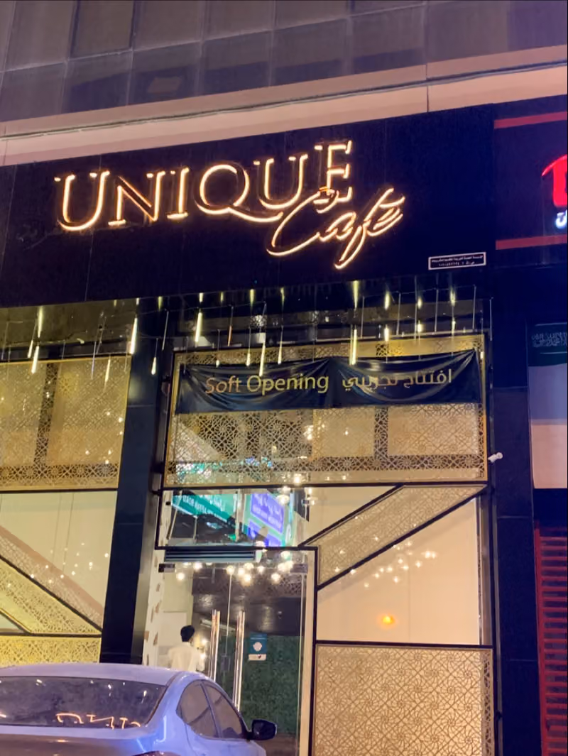 UNIQUE cafe