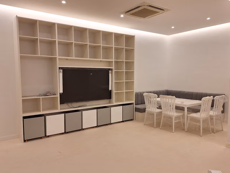Unique Carpenter shop
