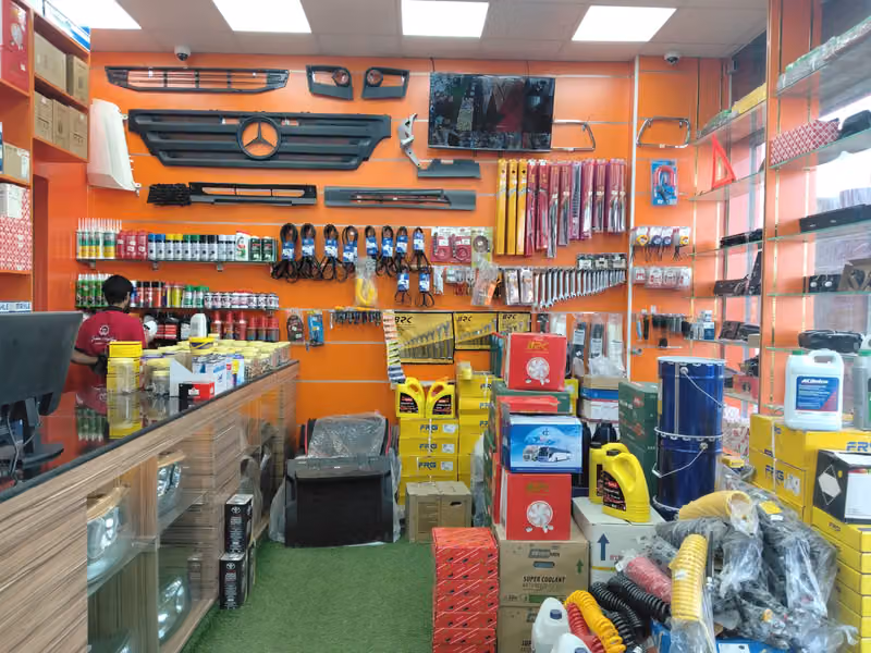 UNIVERSAL AUTO PARTS
