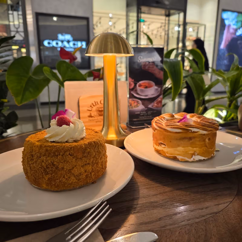 Urth Caffé