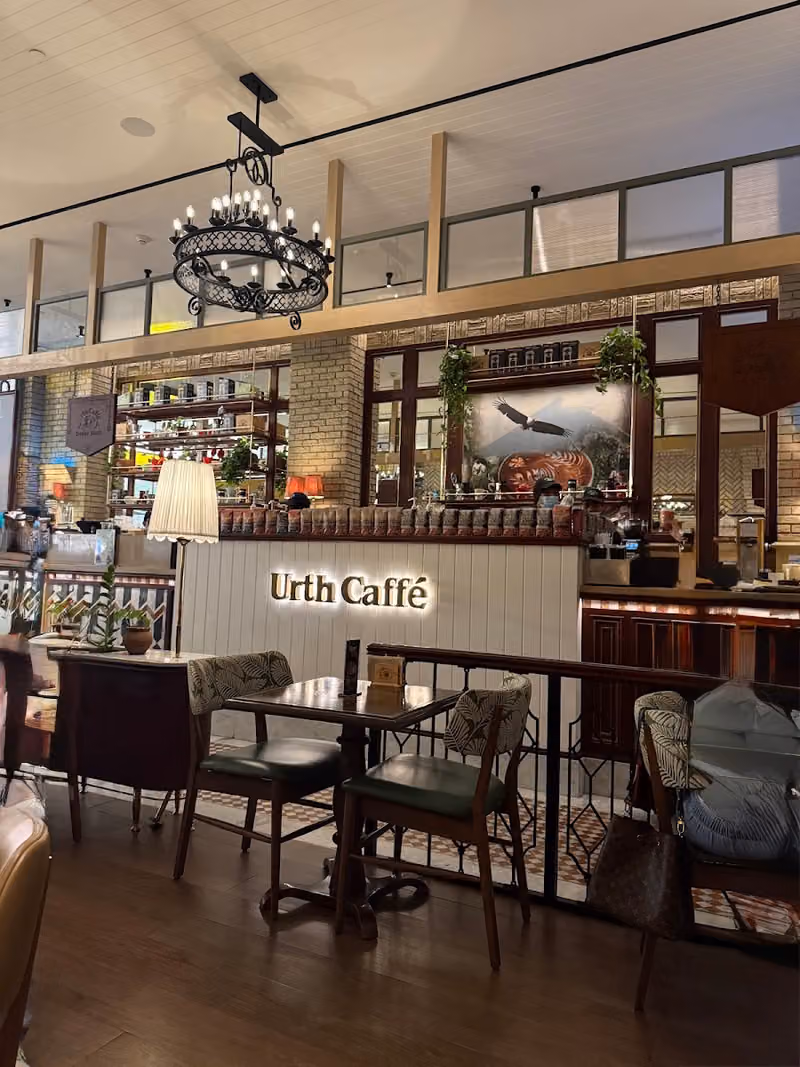 Urth Caffé