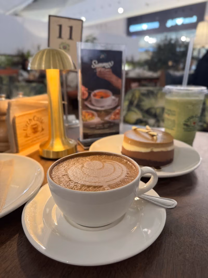Urth Caffé