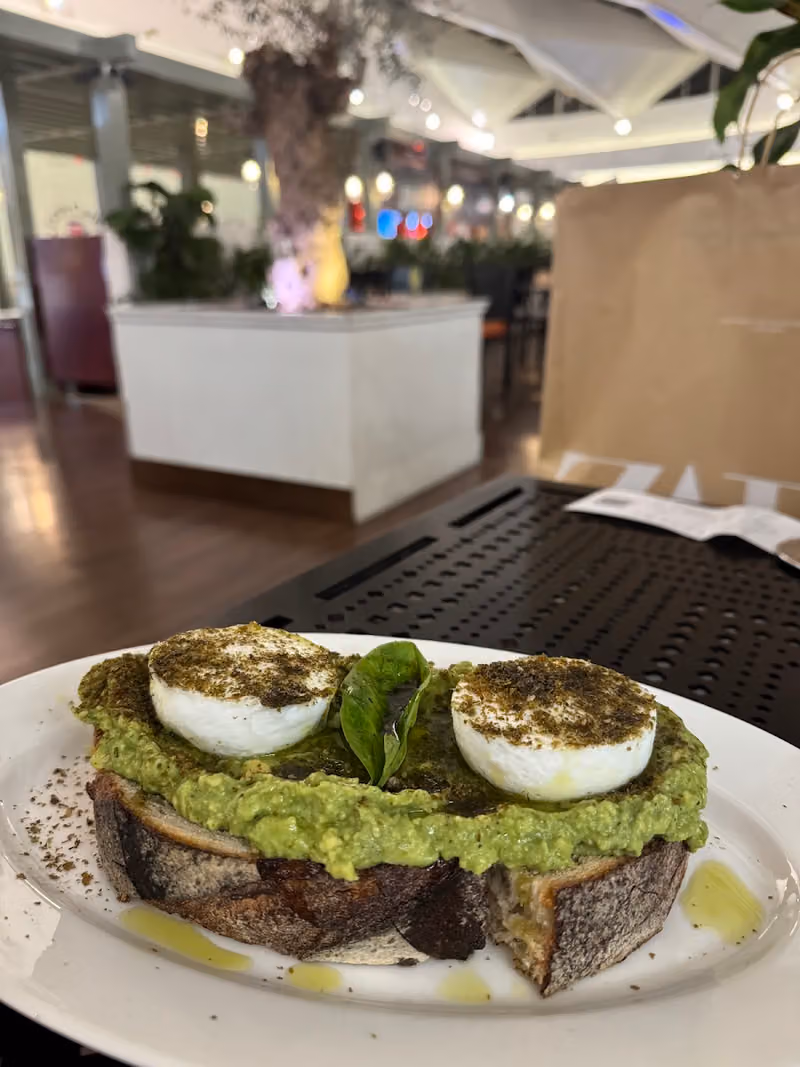 Urth Caffé