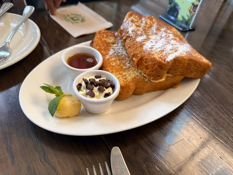 Urth Caffé — Tahlia