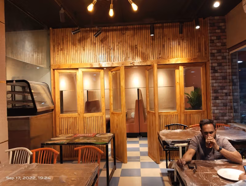 Usthad Family Restaurant
