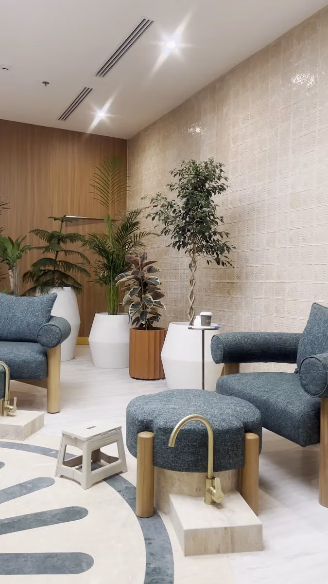 Vaya nail spa