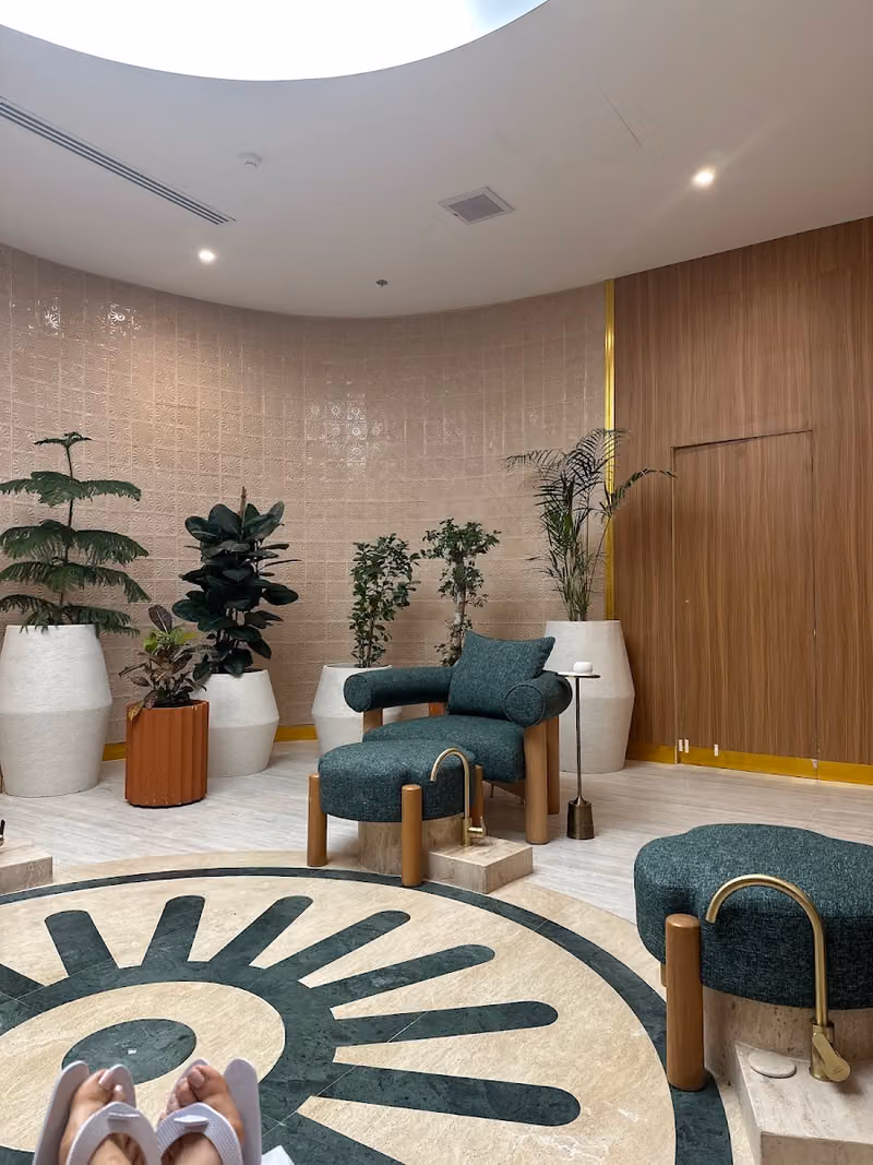 Vaya nail spa