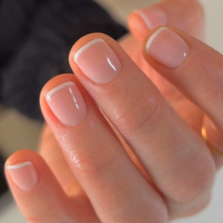 صالون ڤيڤيد بلوم Vivid Bloom Salon