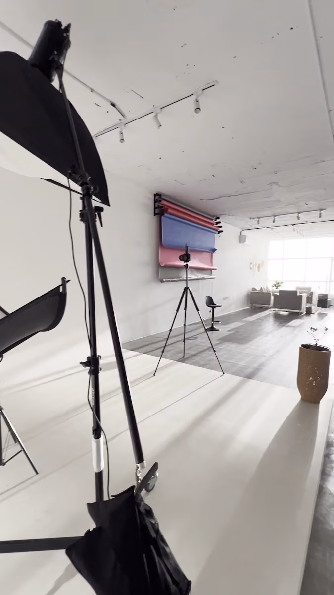 Vivid Studio space مساحة أستديو ڤيڤيد