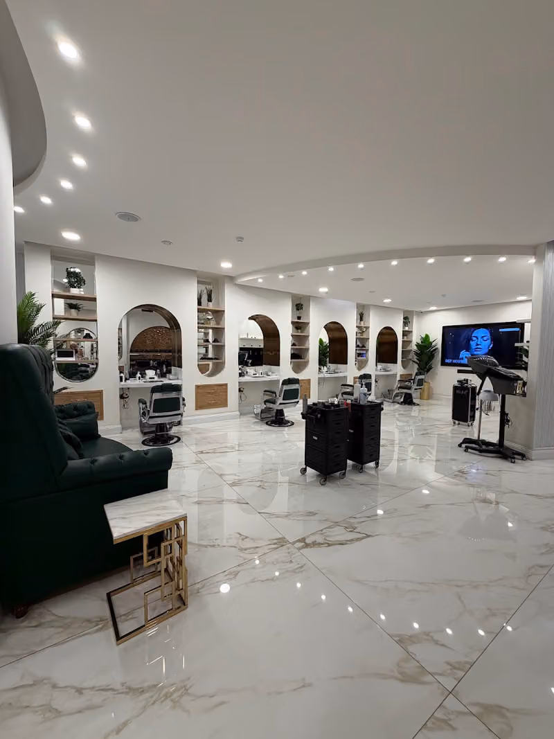 فوغ ايكون - العليا | Vogue Icon - Al Olaya Barber Lounge