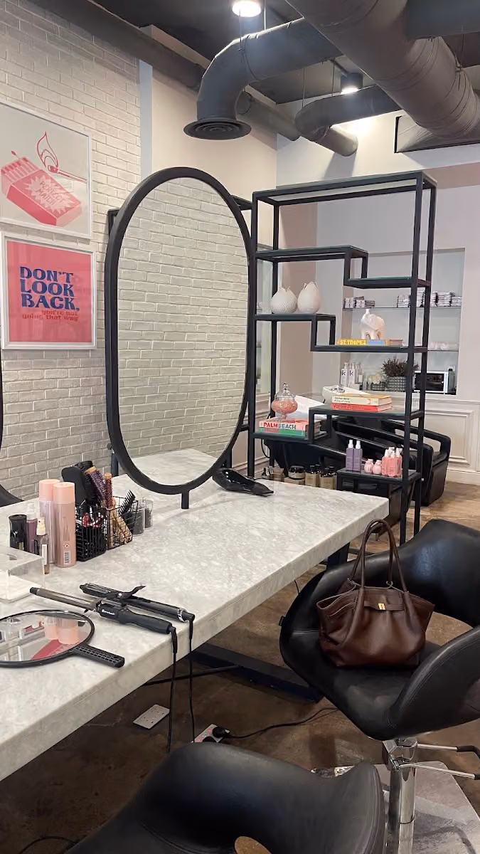 Volume Blow Dry Bar