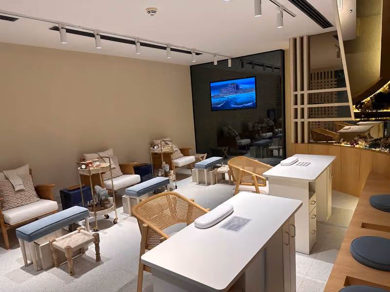 Vyana Nails Spa