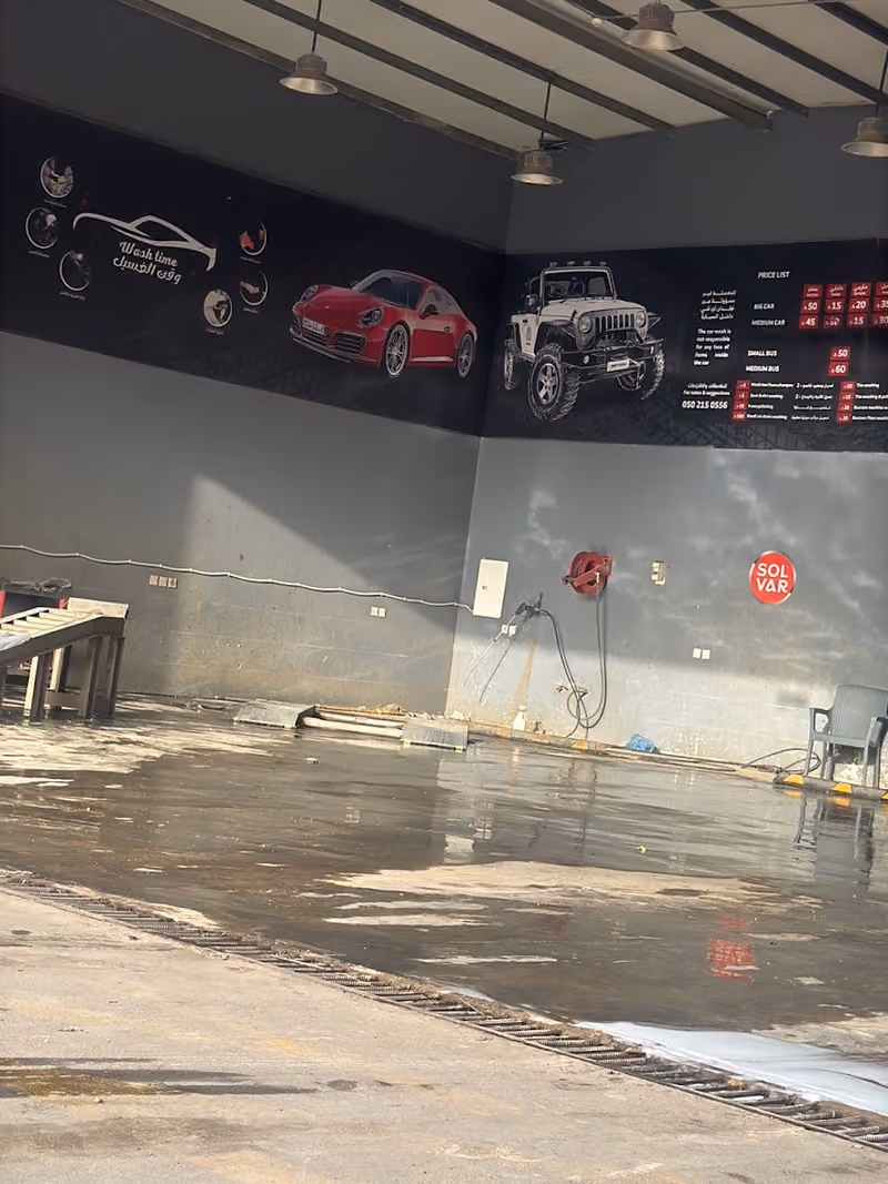Wash service station