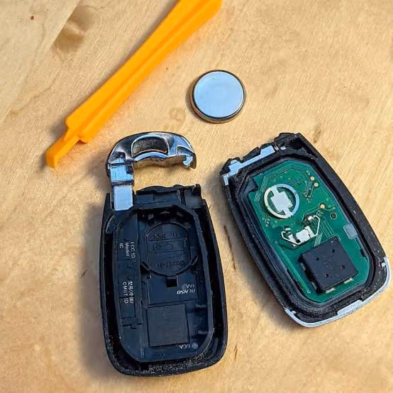 watch repair تصلیح الساعات